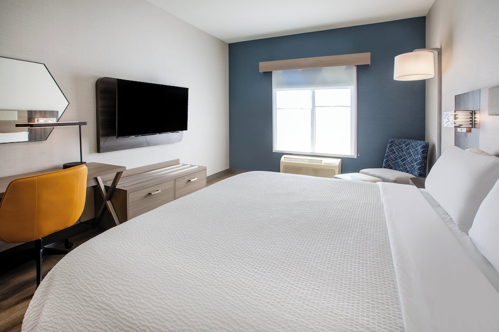 holiday inn express and suites lathrop by ihg