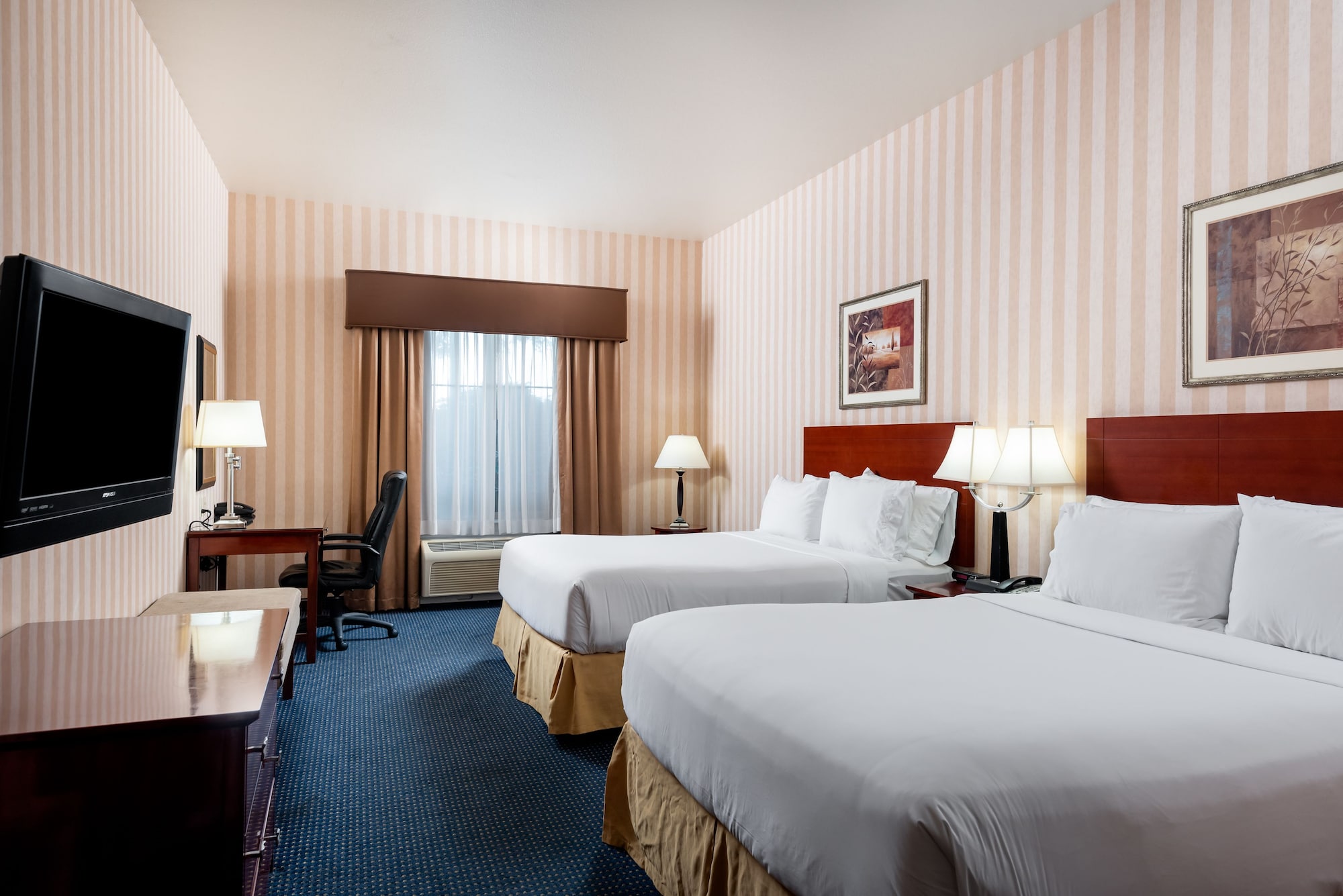 holiday inn express and suites lathrop by ihg