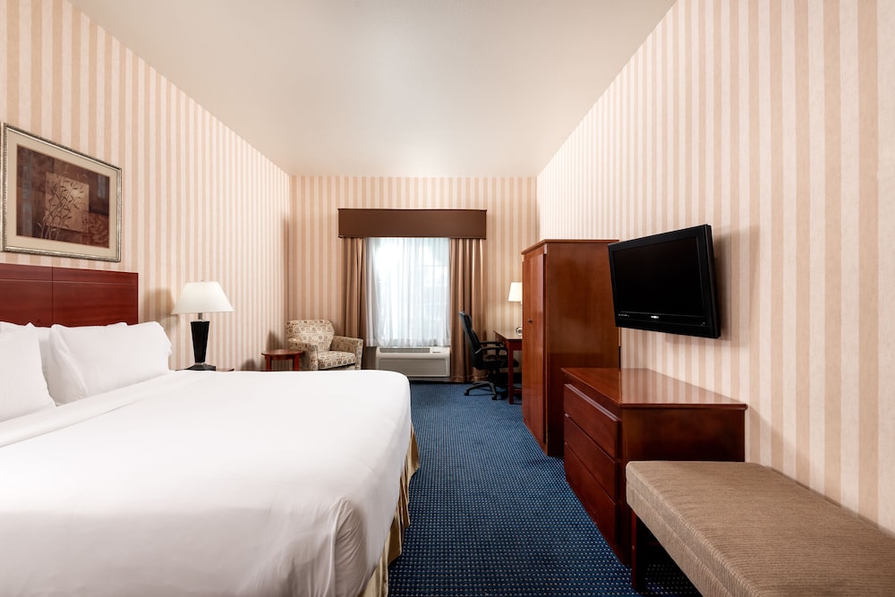 holiday inn express and suites lathrop by ihg