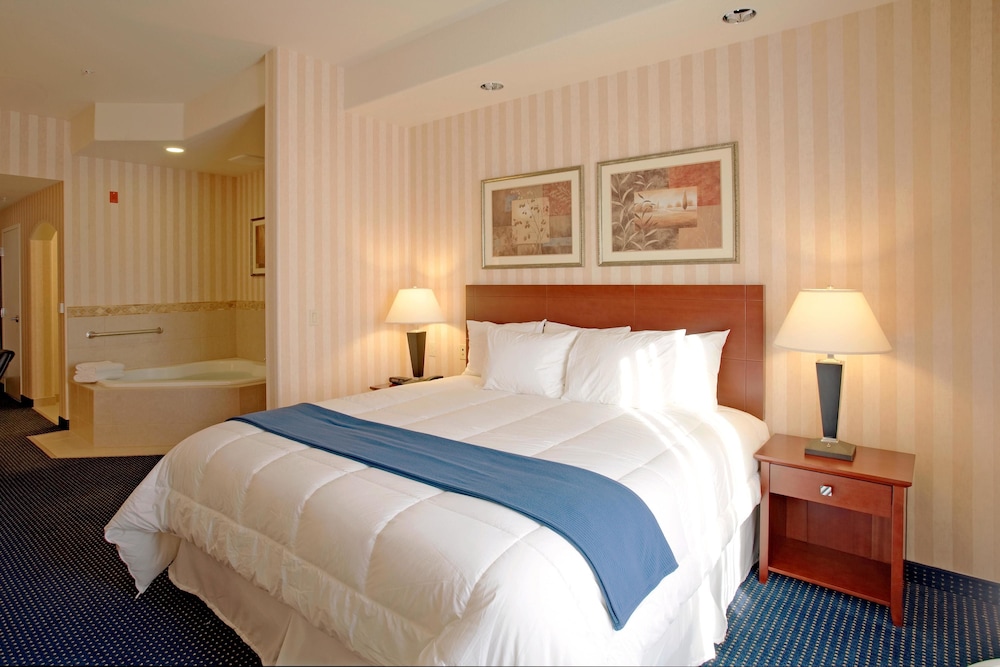holiday inn express and suites lathrop by ihg