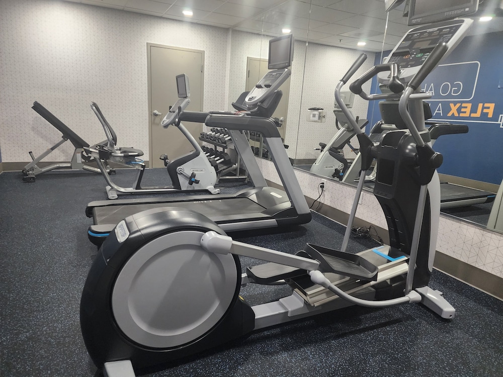 holiday inn express and suites lathrop by ihg