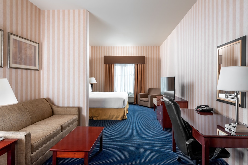 holiday inn express and suites lathrop by ihg
