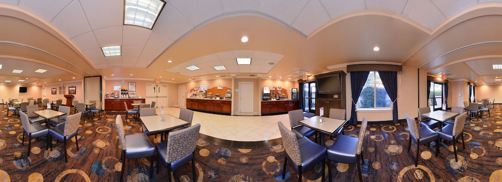 holiday inn express and suites lathrop by ihg
