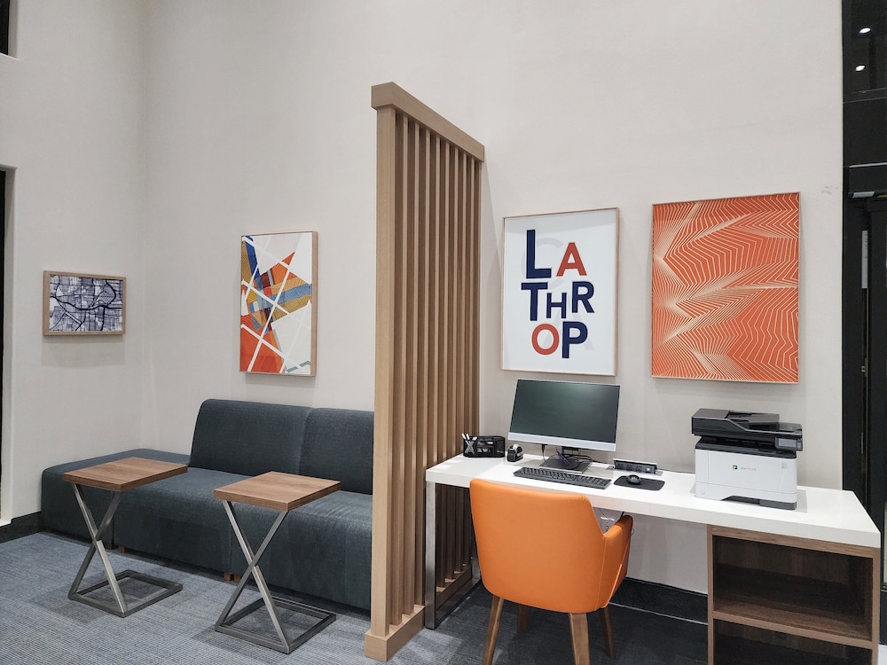 holiday inn express and suites lathrop by ihg