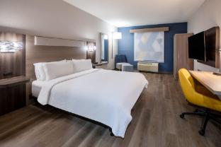 holiday inn express and suites lathrop by ihg