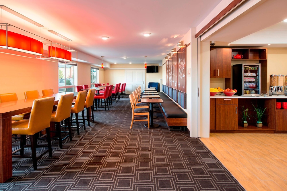 towneplace suites by marriott red deer