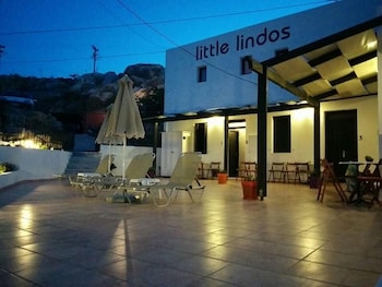 little lindos sea view studios