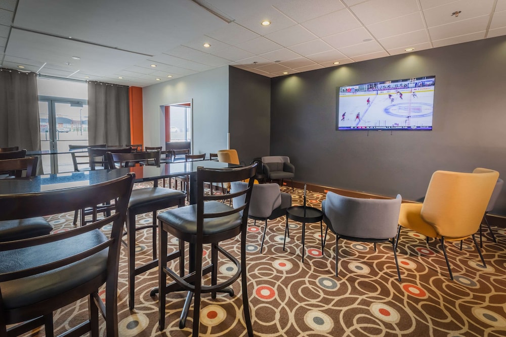 quality inn and suites victoriaville