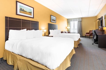 quality inn and suites victoriaville