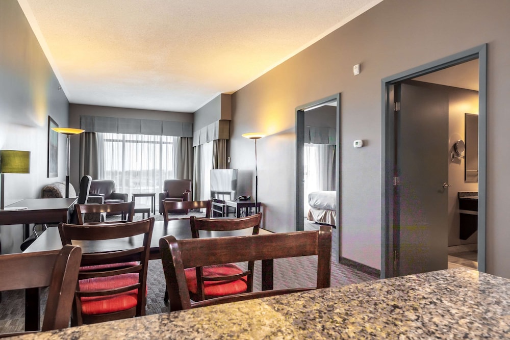 quality inn and suites victoriaville