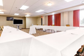 quality inn and suites victoriaville