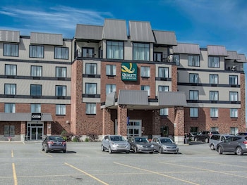 Quality Inn & Suites Victoriaville,Quebec>>Princeville,3 star