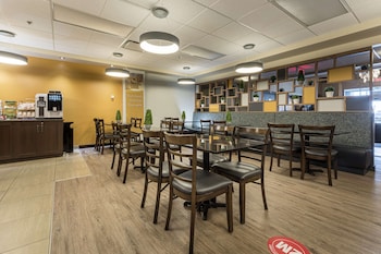 quality inn and suites victoriaville