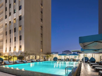 novotel deira creekside dubai
