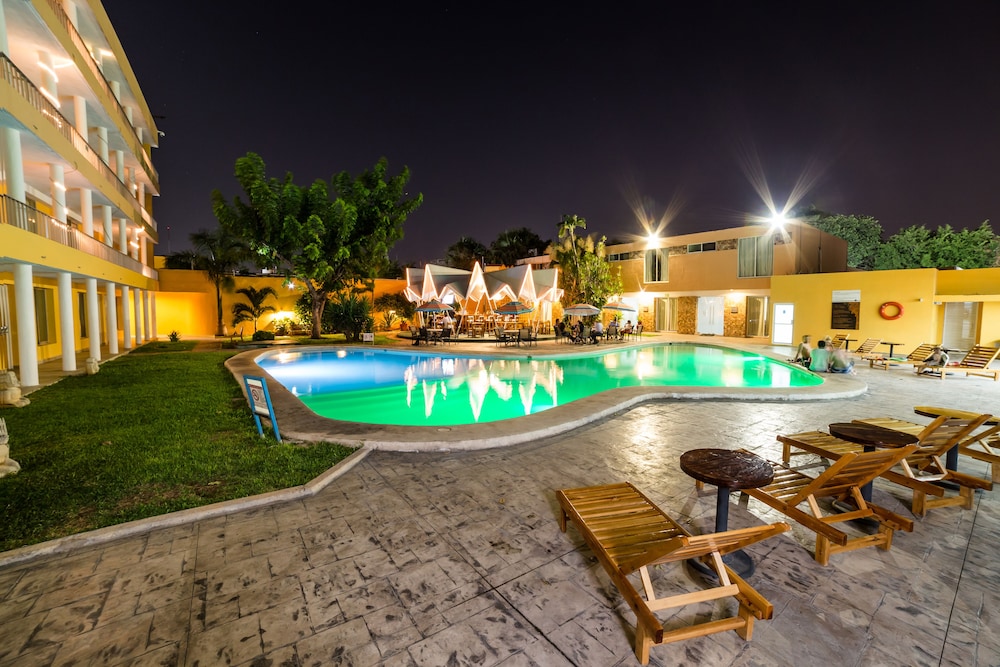 hotel maria del carmen merida