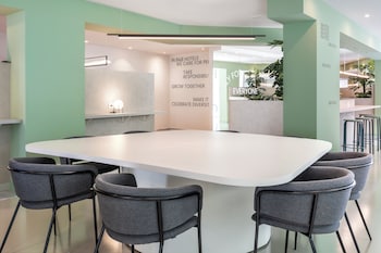 bandb hotel madrid pinar de las rozas