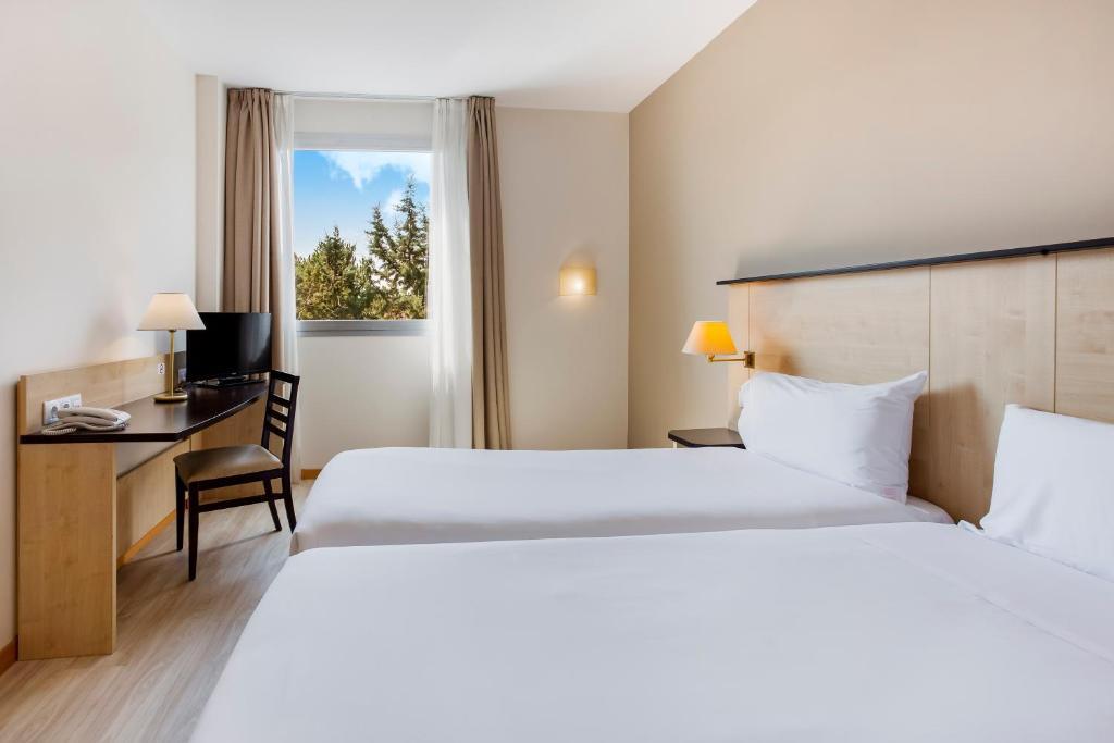 bandb hotel madrid pinar de las rozas