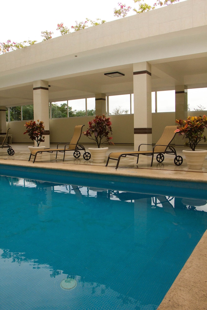 hotel villa las margaritas sucursal caxa