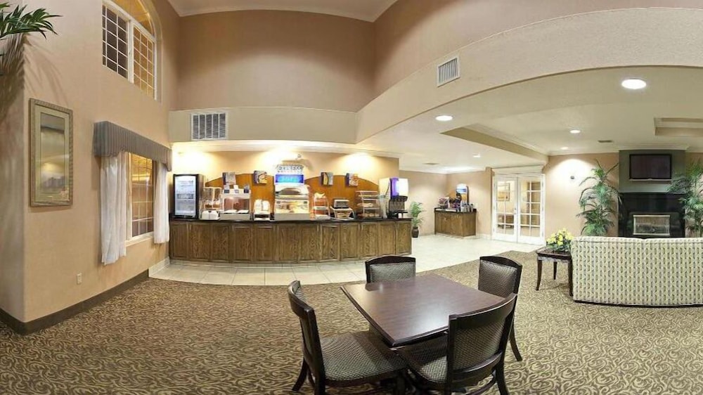 holiday inn express delano by ihg