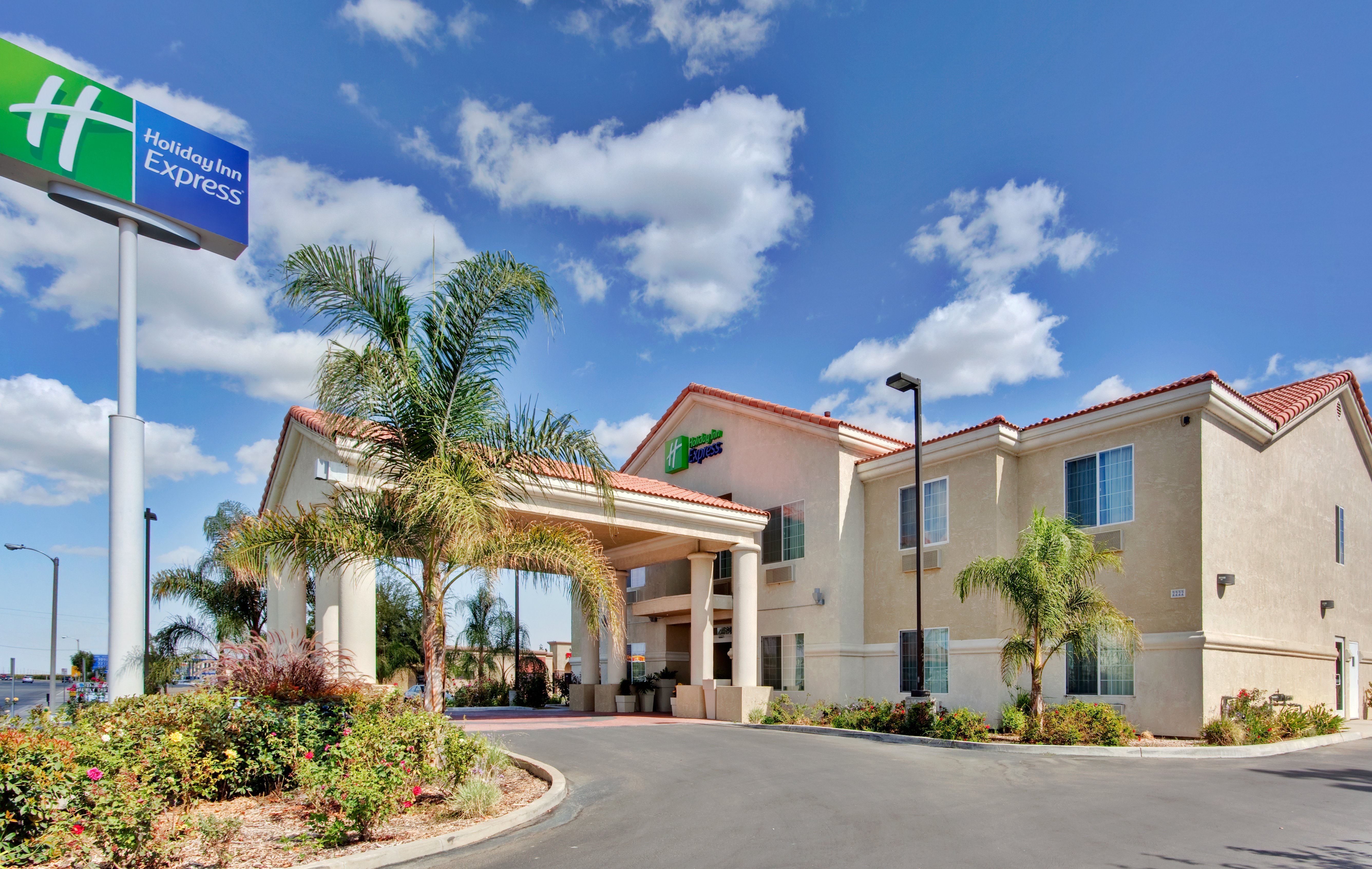 holiday inn express delano by ihg