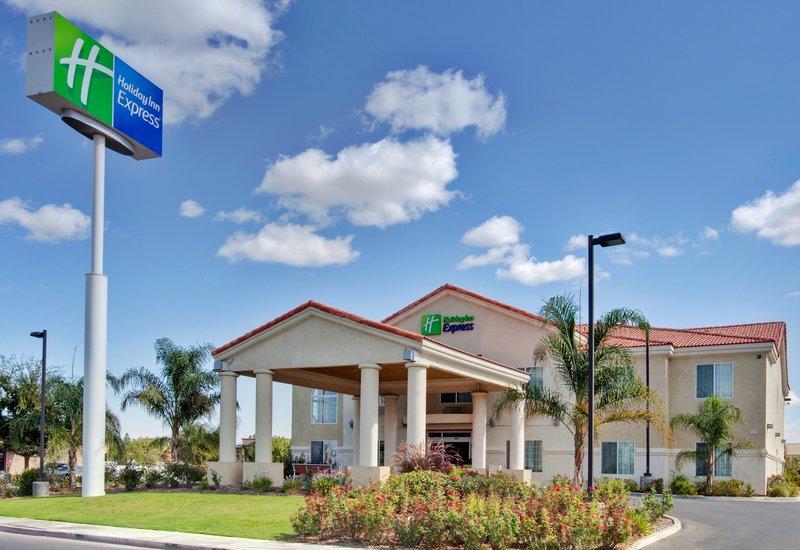 holiday inn express delano by ihg