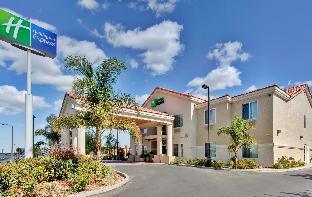 holiday inn express delano by ihg