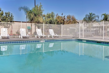 Holiday Inn Express Delano By Ihg,Delano>>Bakersfield,3 star