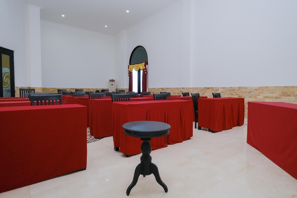 the grand palace hotel yogyakarta