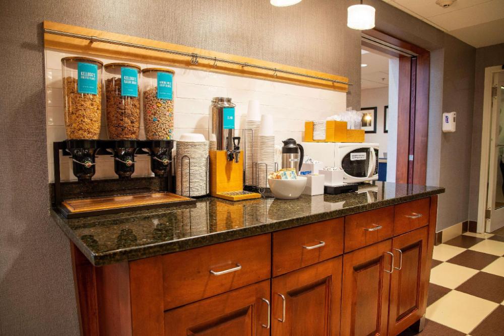 hampton inn and suites jacksonville