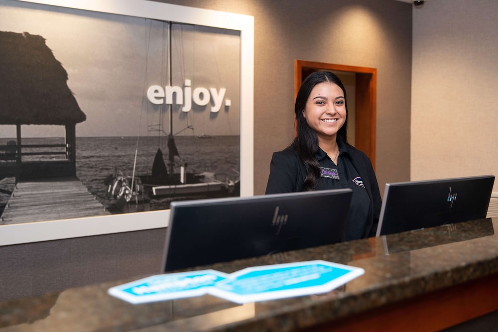 hampton inn and suites jacksonville