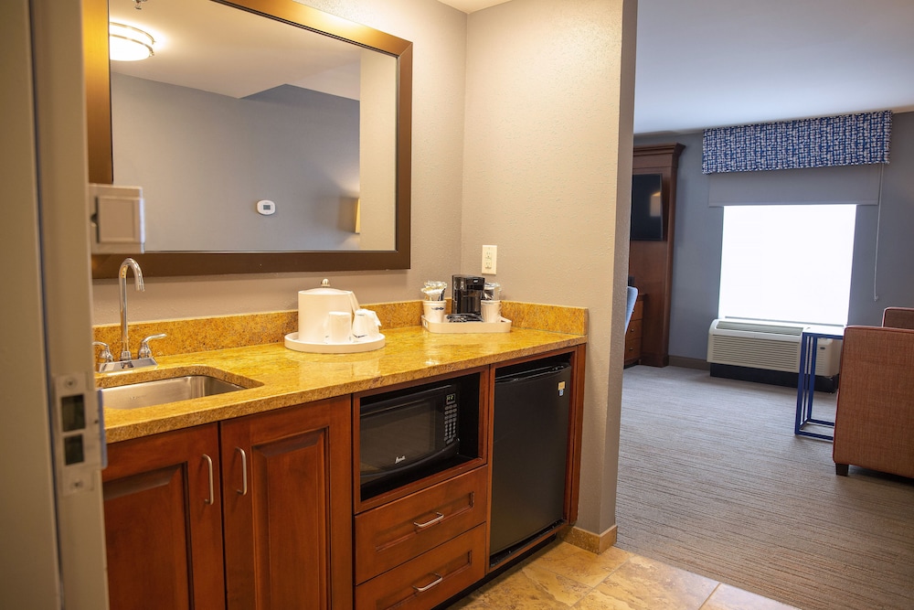 hampton inn and suites jacksonville