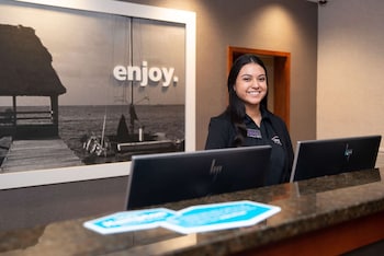 Hampton Inn & Suites Jacksonville,Onslow County>>Jacksonville,3 star