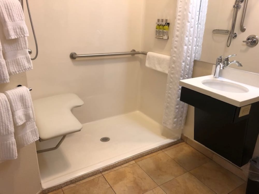 candlewood suites fort wayne by ihg