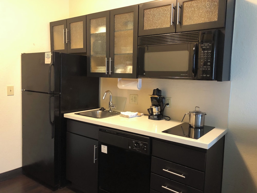 candlewood suites fort wayne by ihg