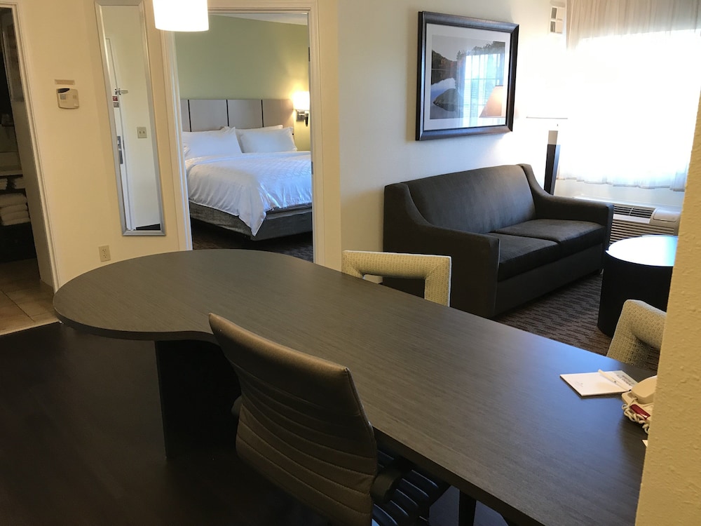 candlewood suites fort wayne by ihg
