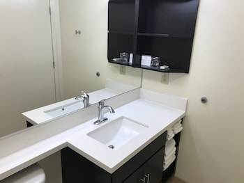Candlewood Suites Fort Wayne By Ihg,Fort Wayne>>Allen County,3 star