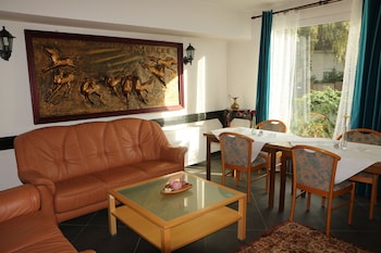 Hotel Apex,,3 star