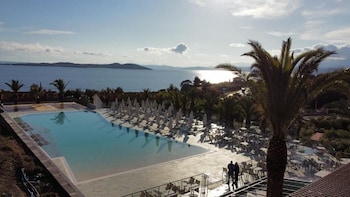 aristoteles holiday resort and spa