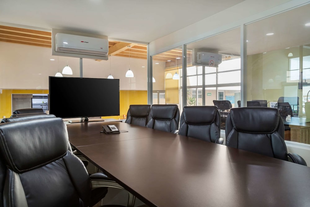 comfort inn queretaro