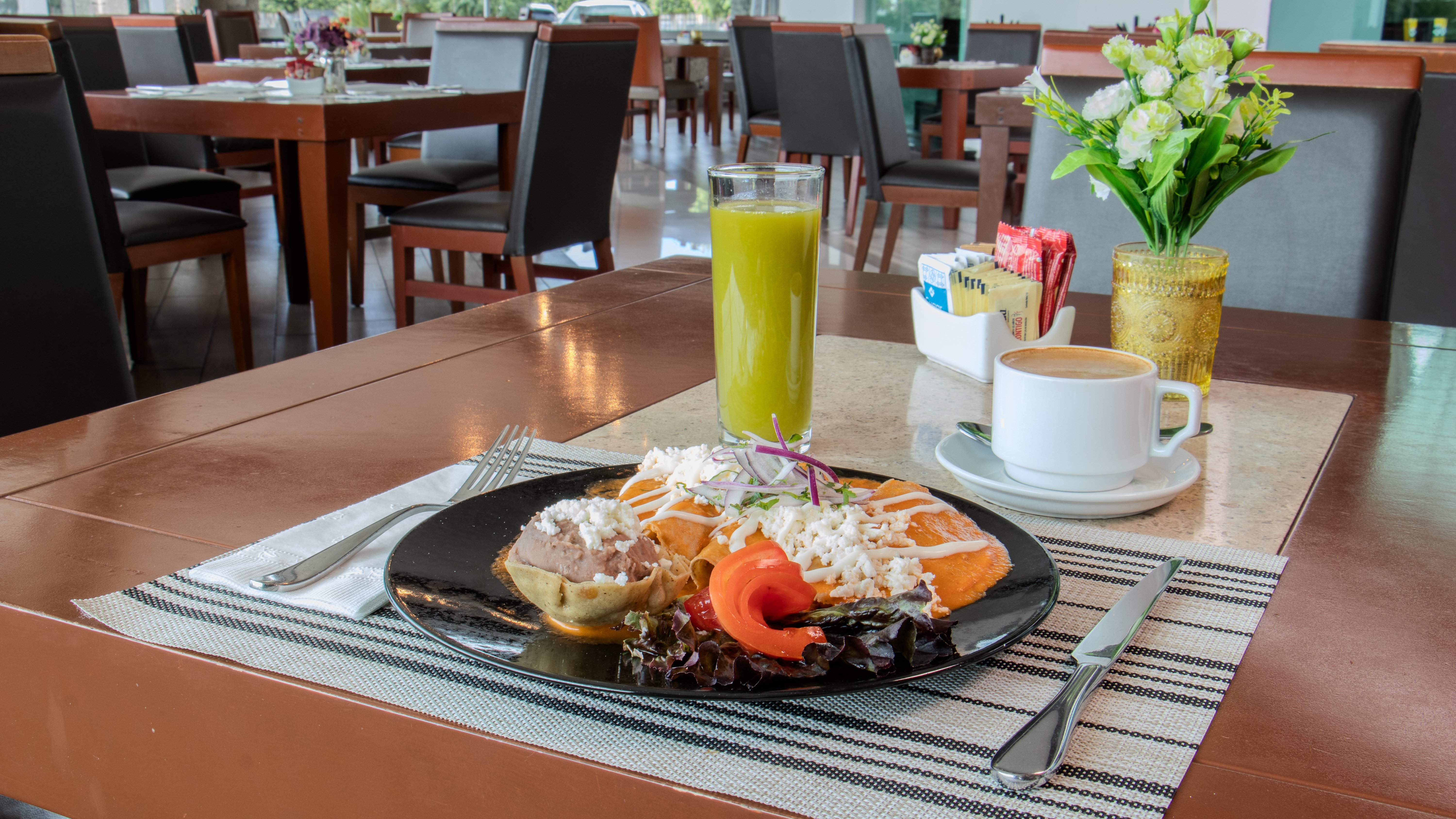 holiday inn queretaro zona krystal by ihg