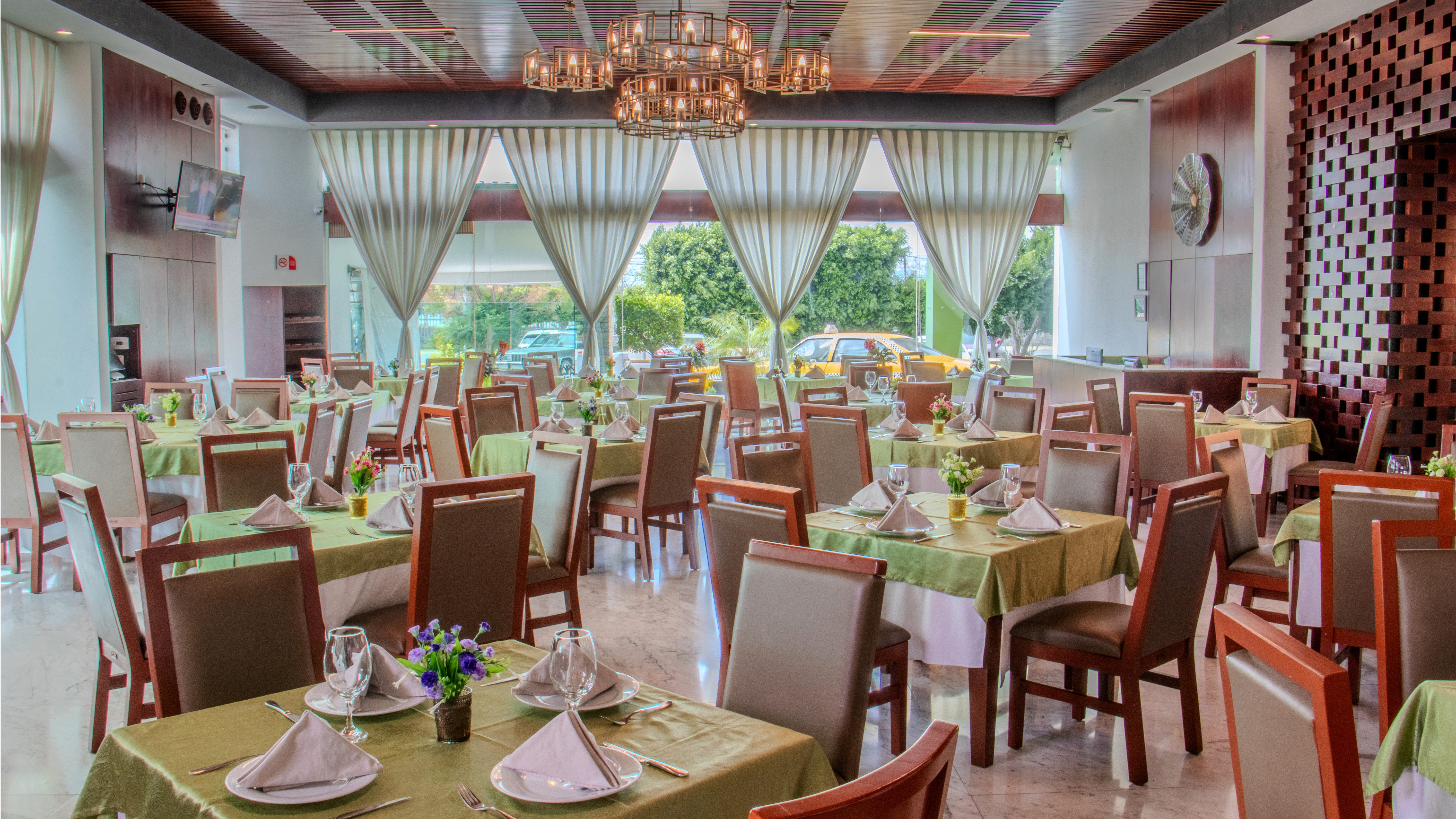 holiday inn queretaro zona krystal by ihg