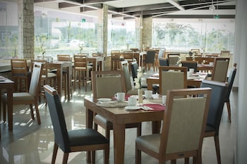 Holiday Inn Queretaro Zona Krystal By Ihg,Queretaro>>Juriquilla,4 star