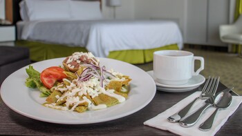 Holiday Inn Queretaro Zona Krystal By Ihg,Queretaro>>Juriquilla,4 star