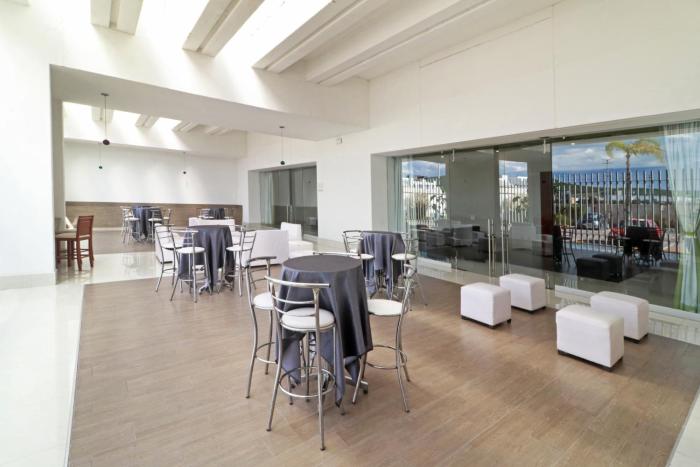 holiday inn queretaro zona krystal by ihg