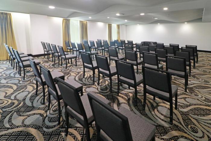 holiday inn queretaro zona krystal by ihg