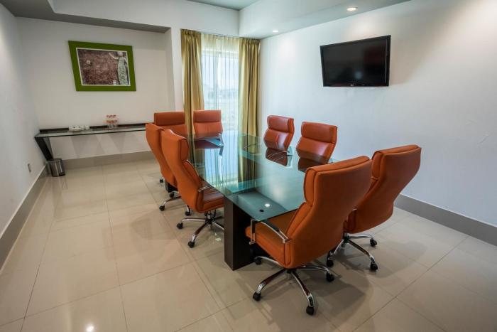 holiday inn queretaro zona krystal by ihg