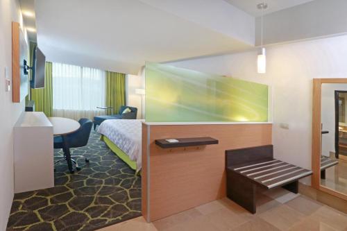 holiday inn queretaro zona krystal by ihg