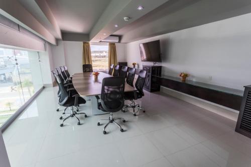 holiday inn queretaro zona krystal by ihg