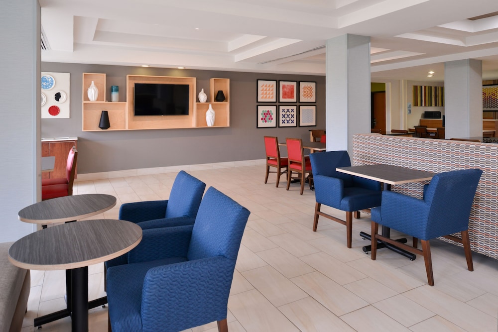 holiday inn express and suites parkersburg mineral wells by ihg