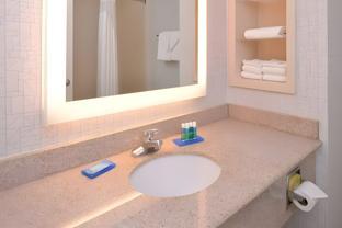 holiday inn express and suites parkersburg mineral wells by ihg